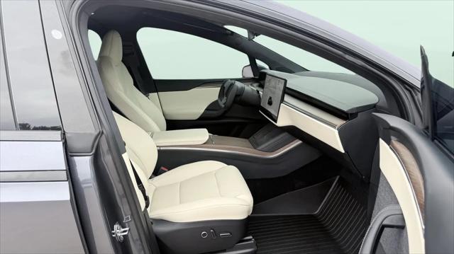 2022 Tesla Model X Dual Motor All-Wheel Drive