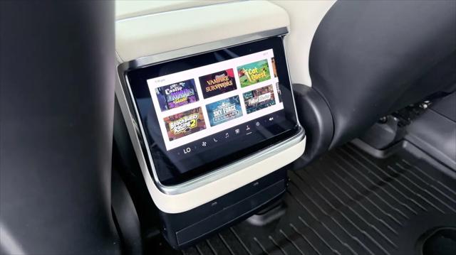 2022 Tesla Model X Dual Motor All-Wheel Drive