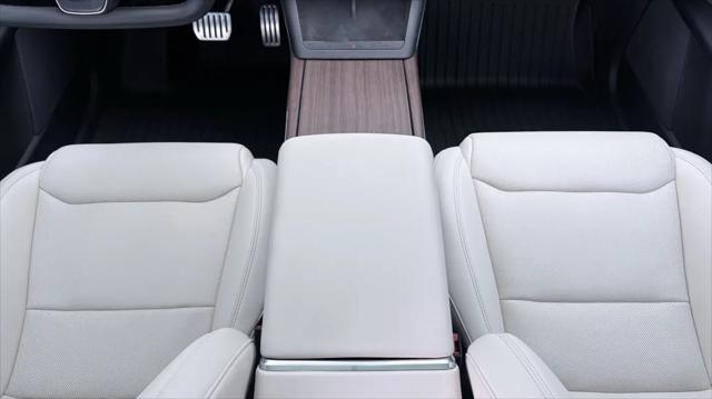2022 Tesla Model X Dual Motor All-Wheel Drive