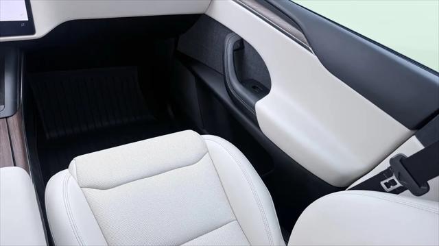 2022 Tesla Model X Dual Motor All-Wheel Drive