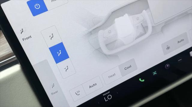 2022 Tesla Model X Dual Motor All-Wheel Drive
