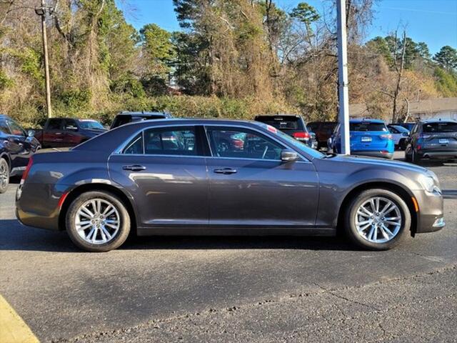 2021 Chrysler 300 Touring L