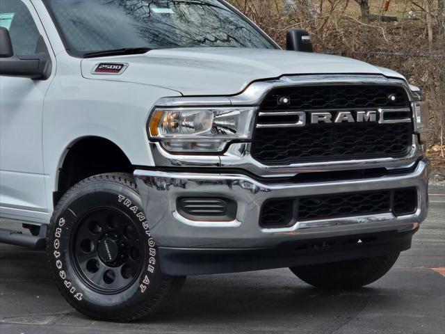 2023 RAM 2500 Tradesman Regular Cab 4x4 8 Box
