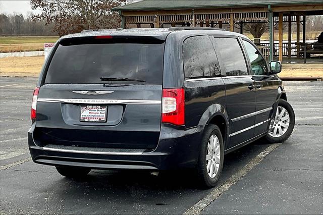 Used 2013 Chrysler Town & Country For Sale in Olive Branch, MS