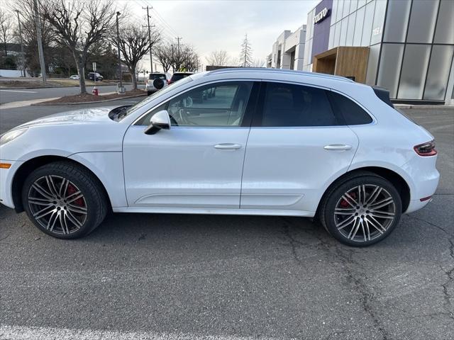 2018 Porsche Macan Turbo w/Performance Package