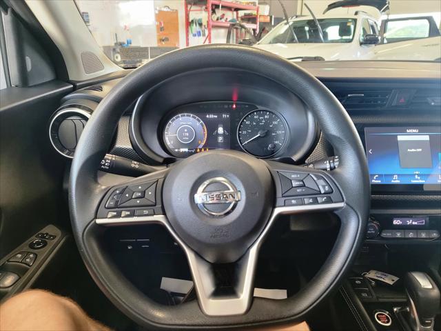 2021 Nissan Kicks SV Xtronic CVT