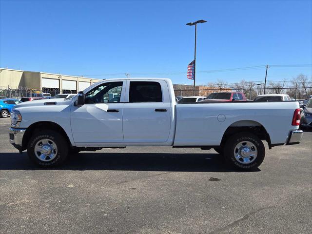 2024 RAM 2500 Tradesman Crew Cab 4x4 8 Box