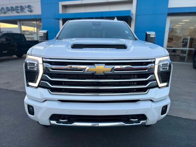 2025 Chevrolet Silverado 2500HD 4WD Crew Cab Standard Bed High Country