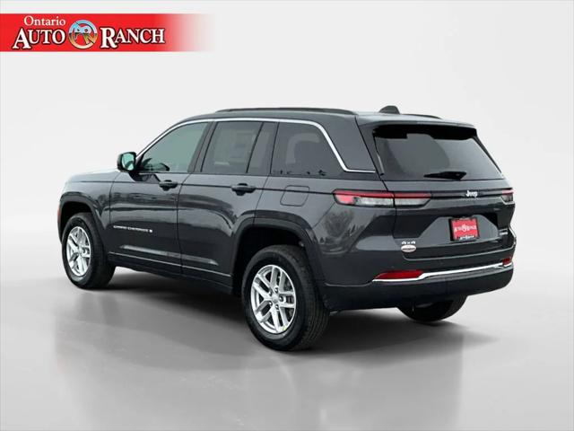 2025 Jeep Grand Cherokee GRAND CHEROKEE LAREDO X 4X4