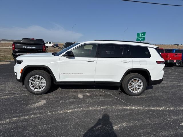 2025 Jeep Grand Cherokee GRAND CHEROKEE L LAREDO X 4X4