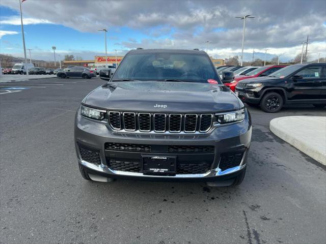 2025 Jeep Grand Cherokee GRAND CHEROKEE L LAREDO X 4X4