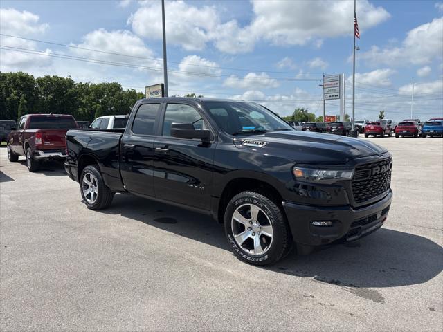 2025 RAM Ram 1500 RAM 1500 TRADESMAN QUAD CAB 4X2 64 BOX