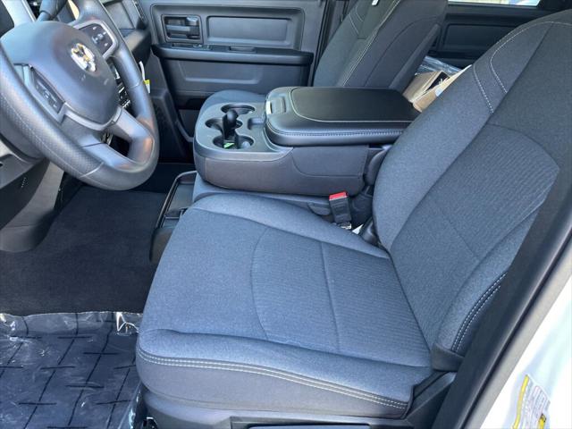 2024 RAM Ram 2500 RAM 2500 TRADESMAN CREW CAB 4X4 64 BOX