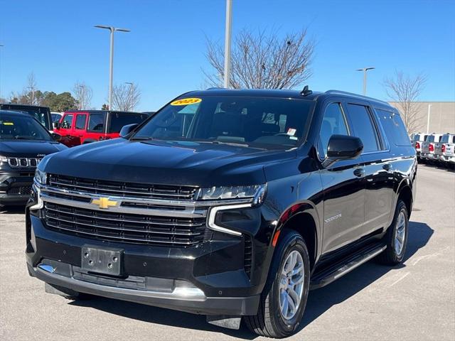 2023 Chevrolet Suburban 4WD LT