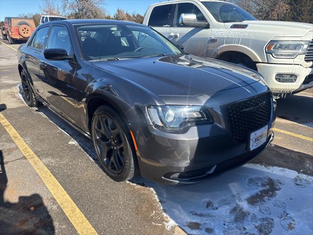 2023 Chrysler 300 Touring