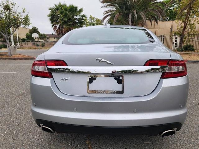 2010 Jaguar XF Luxury