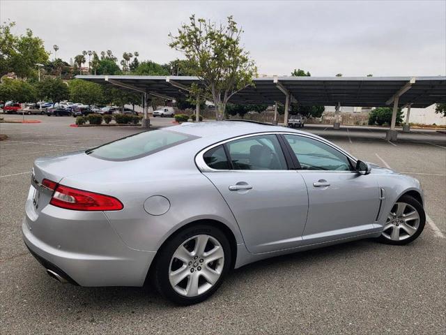 2010 Jaguar XF Luxury