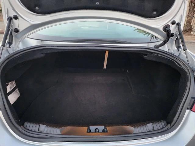 2010 Jaguar XF Luxury