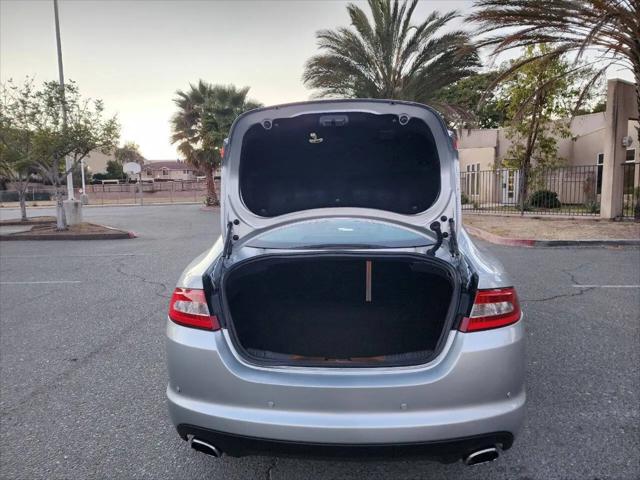 2010 Jaguar XF Luxury