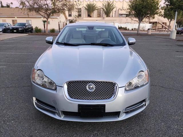 2010 Jaguar XF Luxury