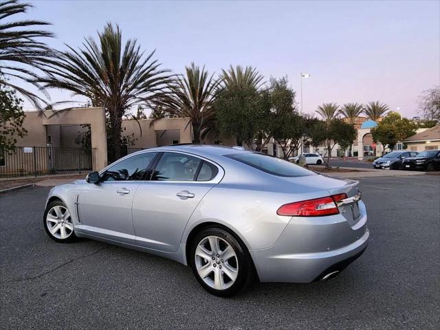 2010 Jaguar XF Luxury