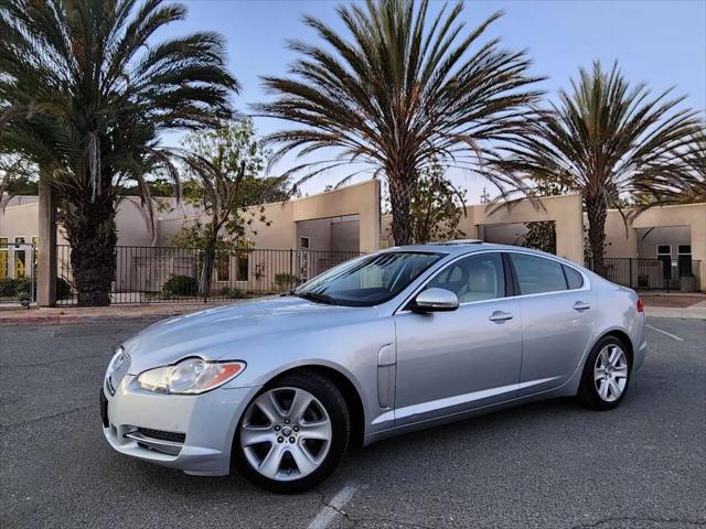 2010 Jaguar XF Luxury