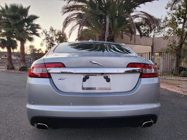 2010 Jaguar XF Luxury
