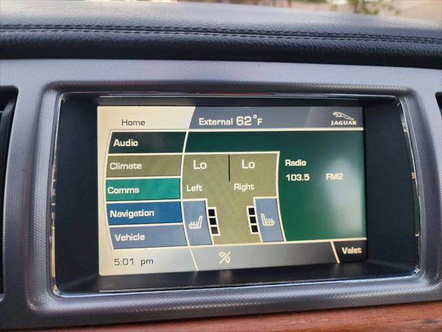 2010 Jaguar XF Luxury