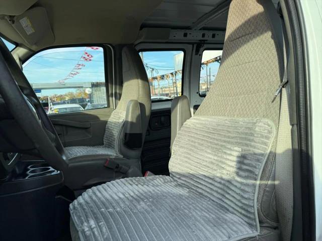 2017 Chevrolet Express Work Van