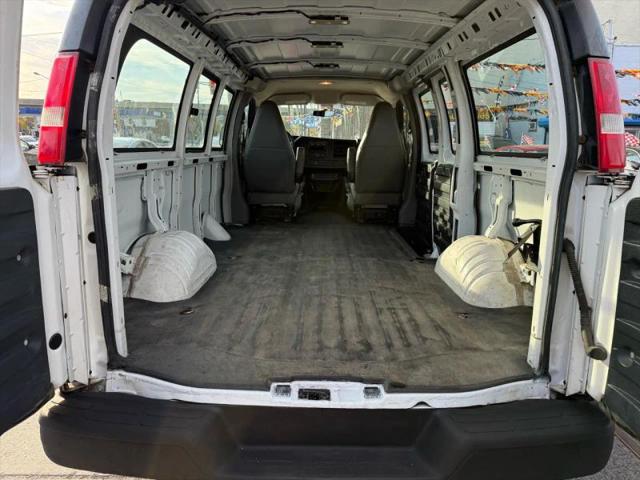 2017 Chevrolet Express Work Van