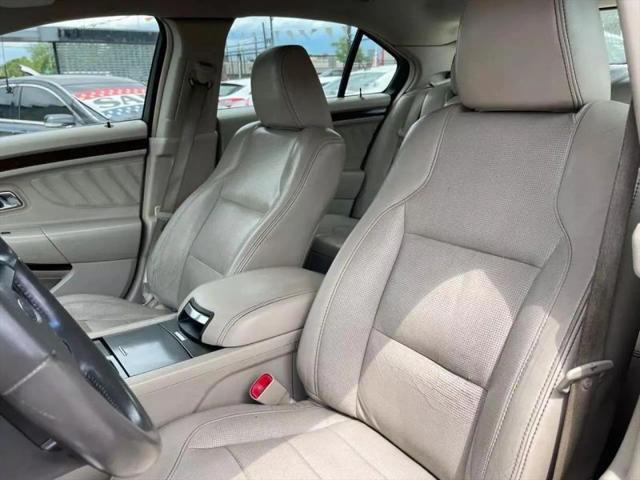 2011 Ford Taurus Limited