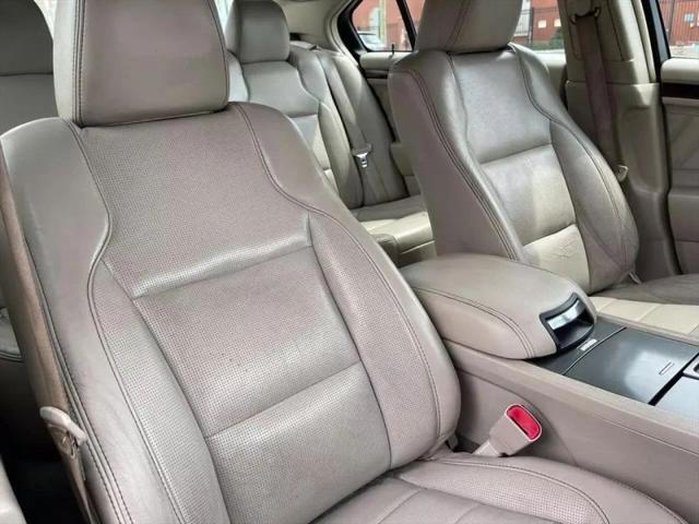 2011 Ford Taurus Limited