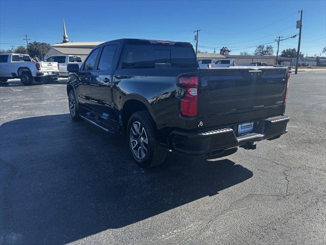 2022 Chevrolet Silverado 1500 4WD Crew Cab Short Bed RST