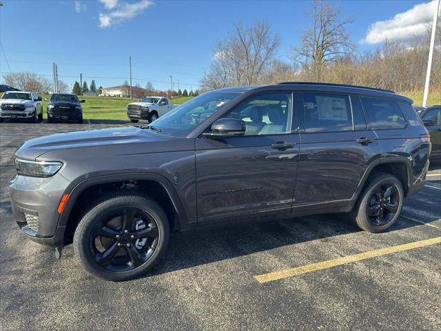 2025 Jeep Grand Cherokee GRAND CHEROKEE L ALTITUDE 4X4