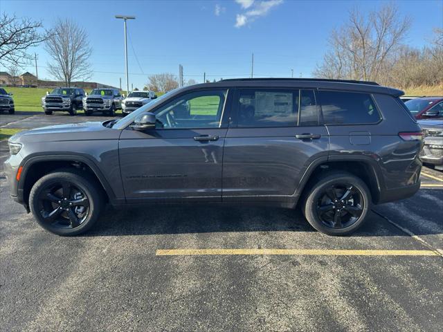 2025 Jeep Grand Cherokee GRAND CHEROKEE L ALTITUDE 4X4