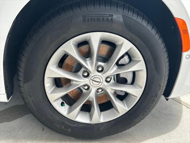 2025 Chrysler Pacifica PACIFICA SELECT AWD