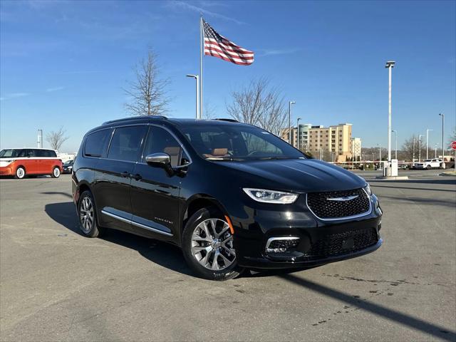 2025 Chrysler Pacifica Hybrid PACIFICA PLUG-IN HYBRID PINNACLE