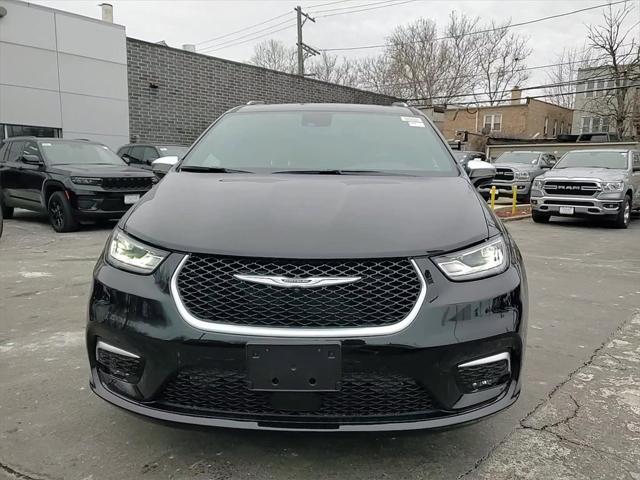 2025 Chrysler Pacifica Hybrid PACIFICA PLUG-IN HYBRID PINNACLE