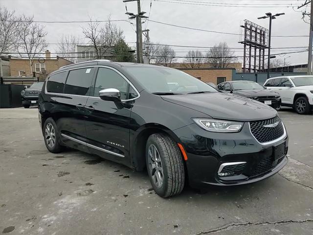 2025 Chrysler Pacifica Hybrid PACIFICA PLUG-IN HYBRID PINNACLE
