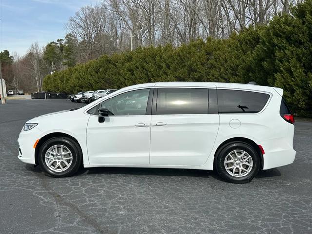 2025 Chrysler Pacifica PACIFICA SELECT