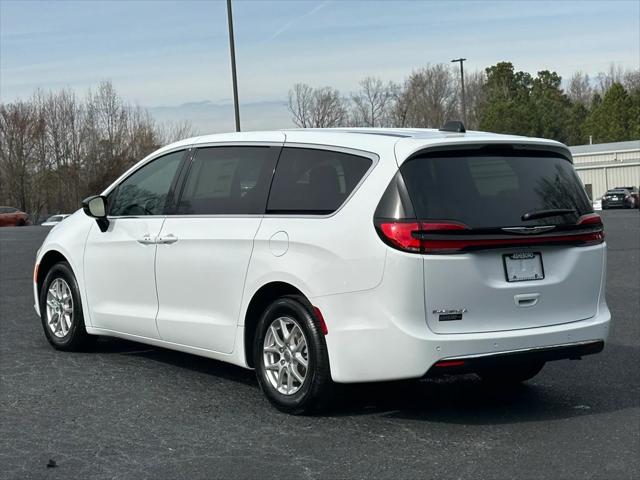 2025 Chrysler Pacifica PACIFICA SELECT