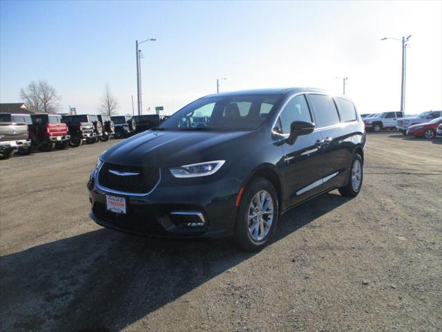 2025 Chrysler Pacifica PACIFICA SELECT AWD