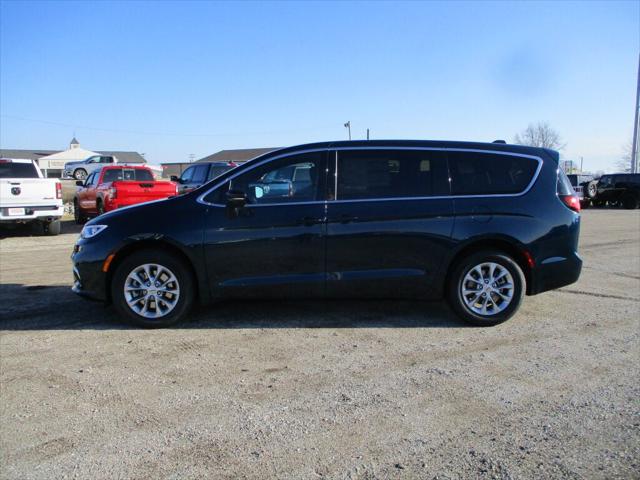2025 Chrysler Pacifica PACIFICA SELECT AWD