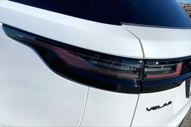 2025 Land Rover Range Rover Velar P250 Dynamic SE