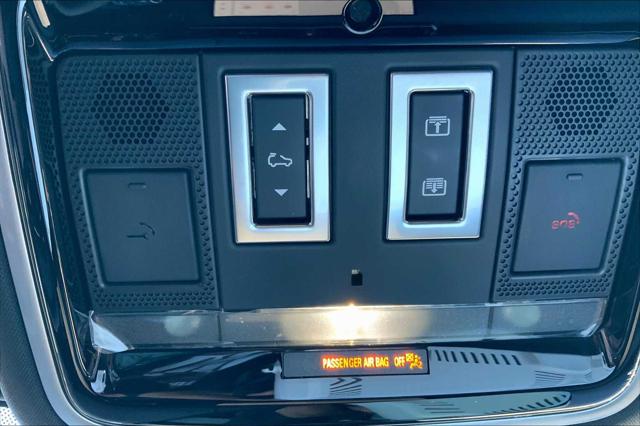 2025 Land Rover Range Rover Velar P250 Dynamic SE
