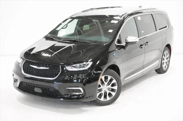 2025 Chrysler Pacifica Hybrid PACIFICA PLUG-IN HYBRID PINNACLE