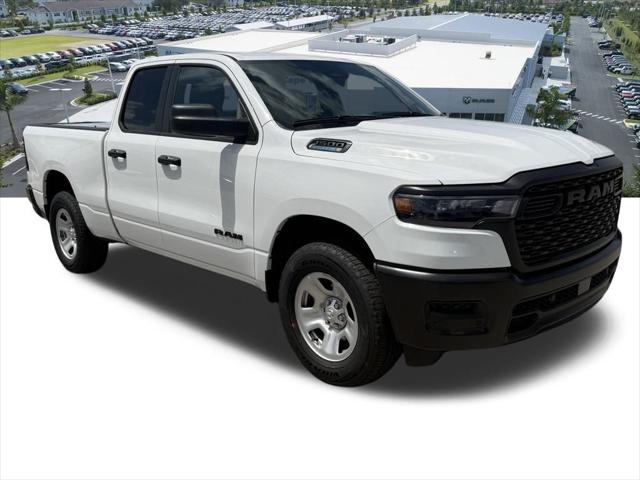 2025 RAM Ram 1500 RAM 1500 TRADESMAN QUAD CAB 4X4 64 BOX