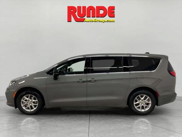 2025 Chrysler Pacifica PACIFICA SELECT