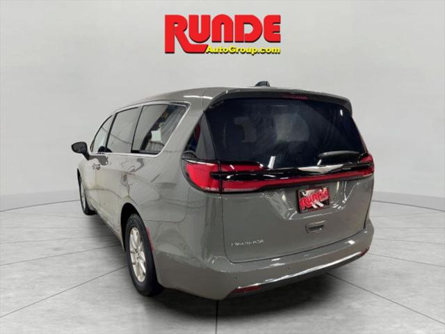 2025 Chrysler Pacifica PACIFICA SELECT