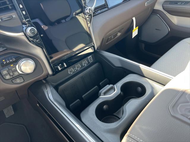 2025 RAM Ram 1500 RAM 1500 LARAMIE CREW CAB 4X4 64 BOX